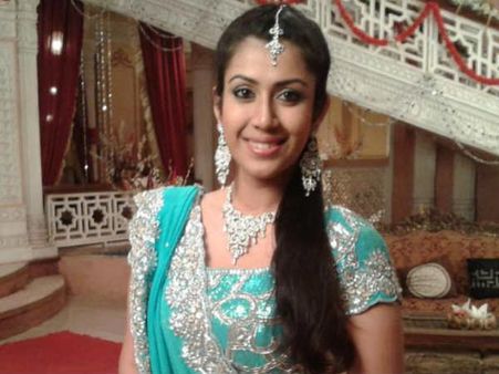 TV 2 FILM: पति टीवी सुपरस्टार और बीवी कर रहीं फिल्म DEBUT