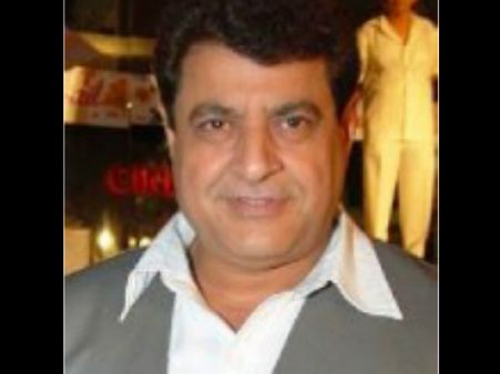 अब युधिष्ठर, तब अनुपम खेर का विरोध क्यों