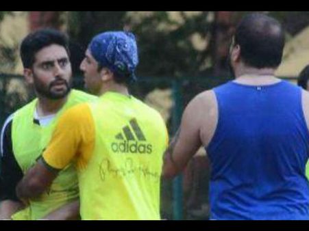 FIGHT PICS: सबके सामने झगड़ पड़े रणबीर कपूर-अभिषेक बच्चन