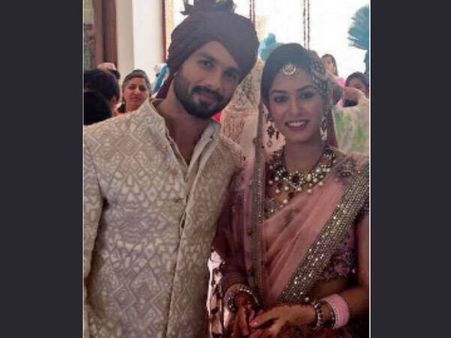 VIDEO: मीरा के आंखों में आए आंसू.. तो शाहिद ने यूं लगा लिया गले