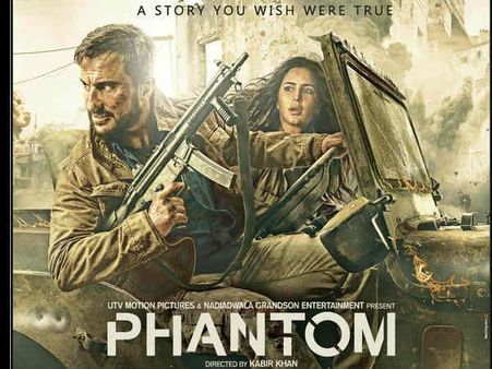 #PhantomPoster से ही शुरू हो चुका है फिल्म पर विवाद!