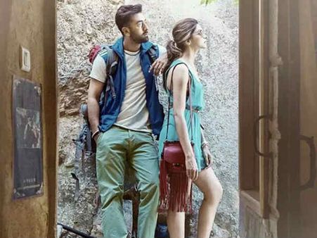 Tamasha और दीपिका पादुकोण ही बचा सकती हैं रणबीर कपूर का करियर