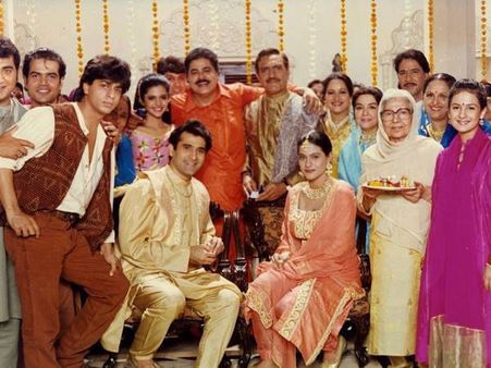 REVEALED: 'दिलवाले दुल्हनिया ले जाएंगे' का सीक्वल होगा कुछ ऐसा!