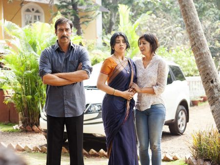 Box Office फैंटम से सैफ ने किया अजय को पीछे, अक्षय अभी भी आगे!