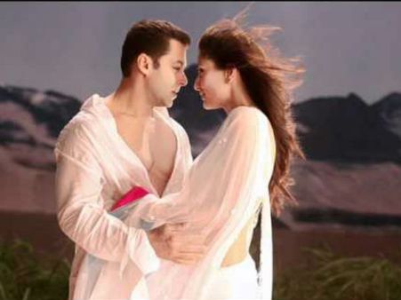 TOP Songs: अजय देवगन के हाथों 'शान' दार चांस, सलमान ने गाया भोजपुरी गाना!