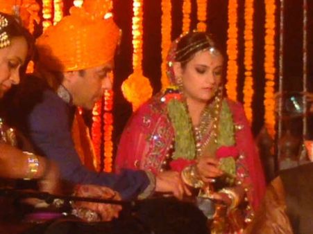DIVORCE: 2014 की सबसे खूबसूरत शादी....अब तलाक की कगार पर!