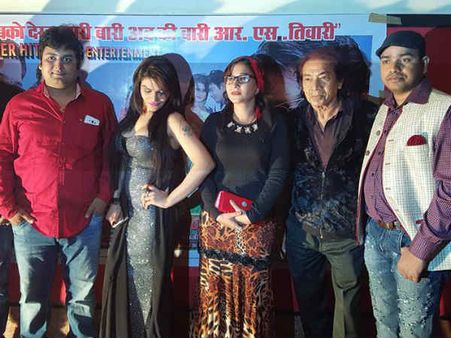 'साजन की बाहों में' की शानदार शुरुआत.. प्रीमियर में पहुंचे सितारे