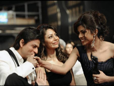 प्रियंका चोपड़ा के लिए शाहरूख खान का ये मेसेज सबका दिल जीत लेगा