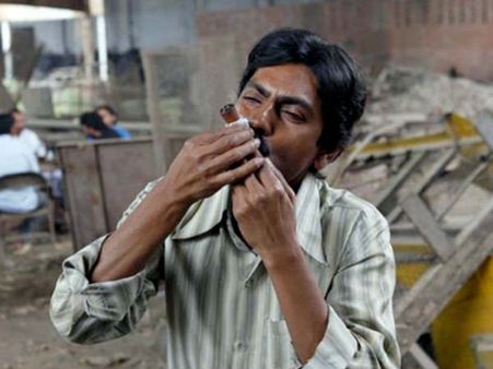ALERT: नवाजुद्दीन सिद्दिकी पर केस दर्ज.. महिला के साथ की मारपीट!