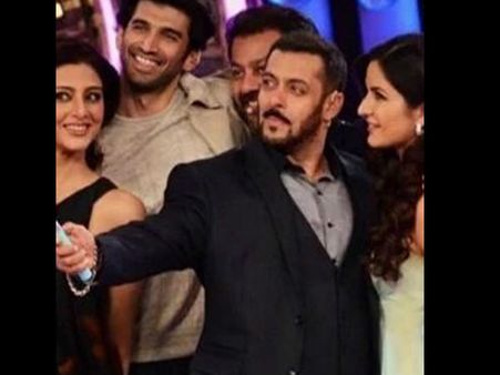 Aiiiii...मेरी Ex है कैटरीना...ज़रा दूर से! - सलमान