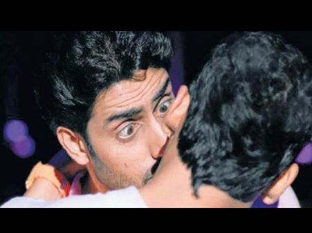 बॉलीवुड का 'पहला प्यार'.. 'पहली Kiss'.. 'पहला वन टेक शॉट'