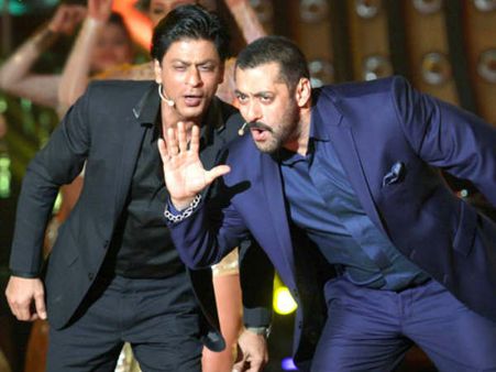 W.O.W. सलमान ने किया साबित...केवल वो हैं शाहरूख के जबरा फैन!