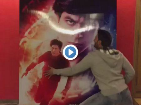 VIRAL Video: जब शाहरूख खान को देखकर बेहोश हुए रणवीर सिंह!