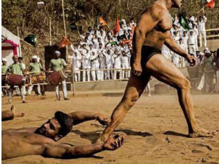 #Uff...गुस्सा...सलमान खान को आ गया तो बस फिर ये तो होना ही था!