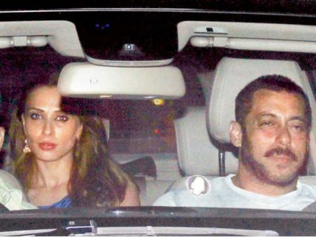 प्रीती ज़िंटा RECEPTION: होगा सलमान खान का धमाका.. शादी की OFFICIAL घोषणा!