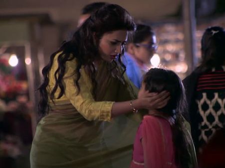 ये है मोहब्बतें..इशिता और पीहू आमने-सामने वो भी बिल्कुल फिल्मी स्टाइल!
