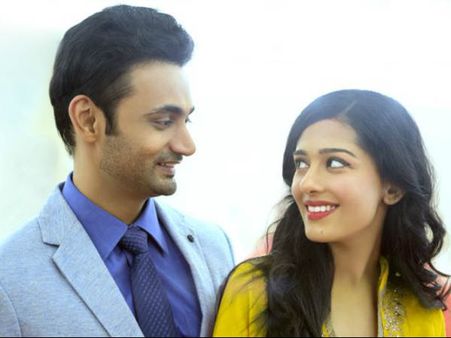 #FirstPic: बॉलीवुड की सबसे क्यूट हीरोइन और उनके नए नवेले दूल्हे से मिलिए!
