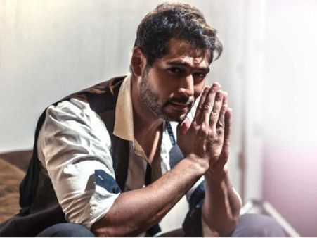 PICS: करीना कपूर ने इस HOT एक्टर को किया था REJECT.. शाहिद की वजह से!