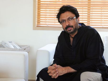 ALERT: संजय लीला भंसाली की धमाकेदार फिल्म.. NO सलमान, शाहरूख.. FINAL है