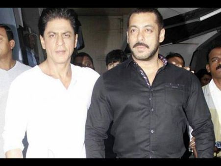 सलमान खान के 'रेप' कमेंट पर.. शाहरूख खान का REACTION.. अनोखा!