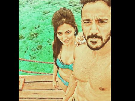 HOT...अब ये एक्ट्रेस दिखीं बिकिनी में..ये हैं मौहब्बतें में निभा रही हैं खास रोल!