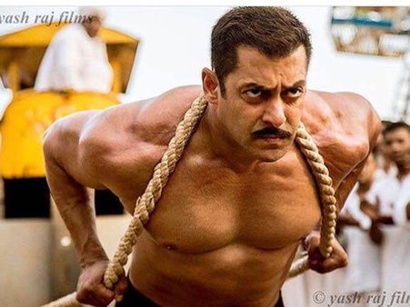 BOX OFFICE: सलमान खान की 'सुल्तान'.. बॉलीवुड की TOP 3 फिल्मों में हो पाएगी शामिल!