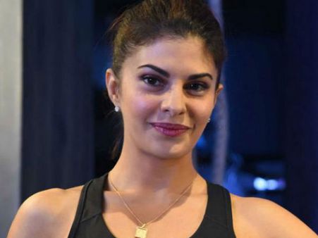 ऋतिक-अक्षय के बाद इस एक्ट्रेस ने किया 'कॉमेडी नाइट्स' में आने से मना!