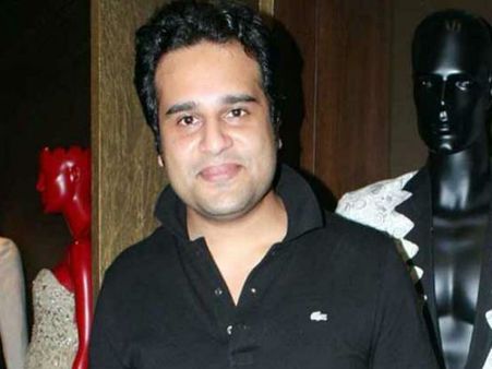 #RealityCheck..कृष्णा के शो को रिजेक्ट कर कपिल के शो में जाएंगे अक्षय और ऋतिक!