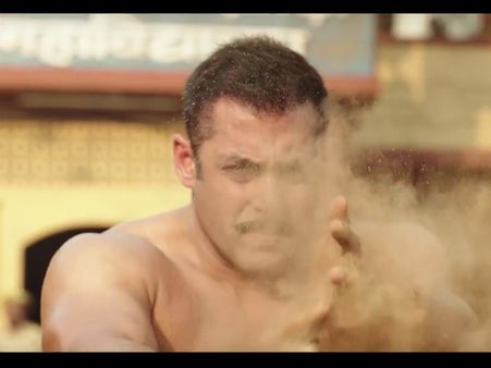 BOX OFFICE: सलमान खान की 'सुल्तान'.. पहला सोमवार.. आधी हो गई कलेक्शन!