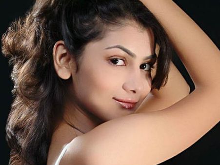 SHOCKING..एक्स ब्वॉयफ्रेंड के बेस्ट फ्रेंड को डेट कर रही ये एक्ट्रेस!