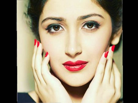 अजय देवगन की हिरोइन..खूबसूरत..तस्वीरें देखते रह जाएंगे!