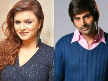 #Breakup..खत्म हो गया इस क्यूट कपल का रिश्ता..10 साल से था अफेयर!