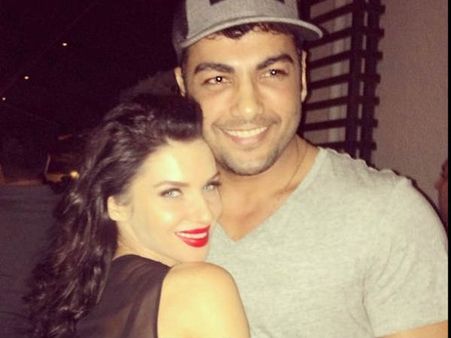 #Congrats: बिग बॉस के देसी हीरो की विदेशी दुल्हन...बाहुबली एक्ट्रेस!