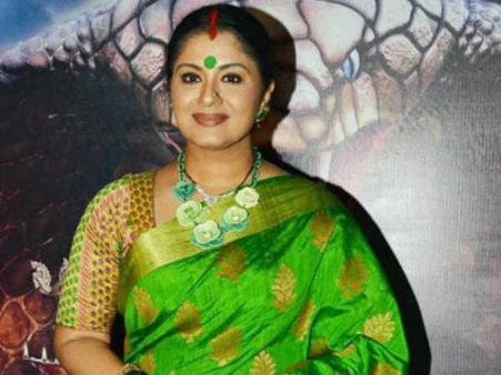 नागिन फैन्स के लिए गुड न्यूज़..मौनी और अदा के साथ ये एक्ट्रेस भी दिखेंगी सीज़न 2 में!