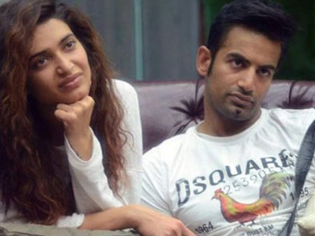 एक्स कपल ने सड़क पर किया हंगामा..लड़े-झगड़े और फिर...