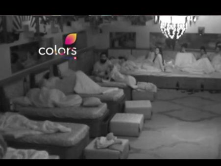 बिग बॉस LIVE: सारे धमाके एक साथ - पहली फाइट...पहला नॉमिनेशन और पहला टास्क!