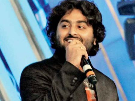 आवाज़ के साथ छेड़छाड़ से गुस्साए अरिजित सिंह..सोशल मीडिया पर निकाली भड़ास