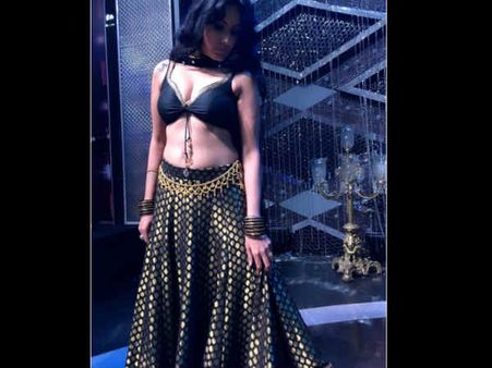 टीवी की तेज तर्रार वैम्प... कैसे बन गयी इतनी HOT?