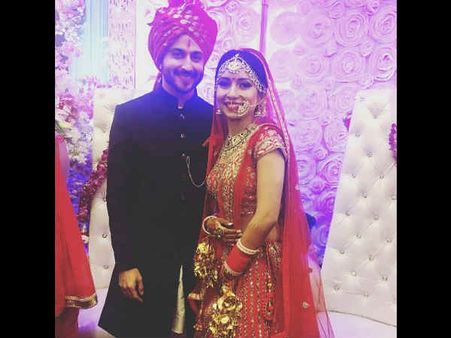 फाइनली शादी के बंधन में बंधे 'सिमर' के प्रेम..देखें Wedding Pics!