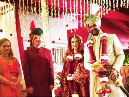 #WeddingPics: कल रात इस हीरो ने चुपचाप शादी कर ली...बिना किसी खबर