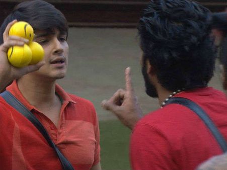 वीकेंड का वार:#BiggBoss10...बच गए रोहन मेहरा..ये कंटेस्टेंट हुआ घर से आउट