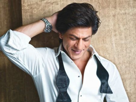 ''लड़कियों के साथ पोज़ देने में शर्म आती है''