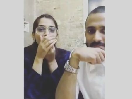 Shhhh.. तो क्या ये हैं सोनम कपूर के बॉयफ्रैंड.. यहां देखें वीडियो