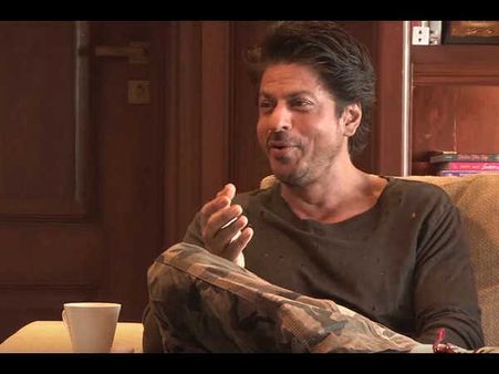 अवार्ड शो पर शाहरूख खान का मजेदार बयान.. पूरे बॉलीवुड पर कमेंट!