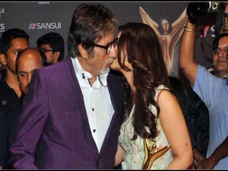 PICS: बिगड़ा कैमरे का एंगल.. फिर वो दिखा, जो नहीं दिखना था