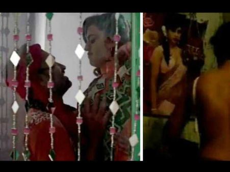 ''डर है कहीं पूरी की पूरी फिल्म ऑनलाइन लीक ना हो जाए....''