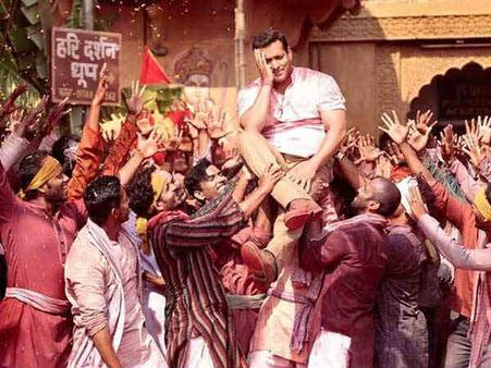 #Dhamaka: 2018 में ईद के साथ होली भी मनाने वाले हैं सलमान खान!