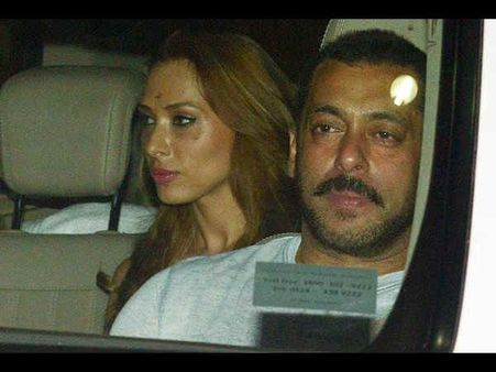 ''सलमान खान के साथ मेरा रिश्ता.. PRIVATE रहना चाहिए.. लेकिन....''
