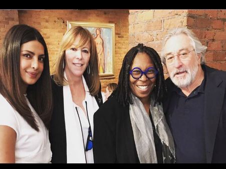 हॉलीवुड के इस दिग्गज के साथ दिखीं प्रियंका..जानें क्या है मामला