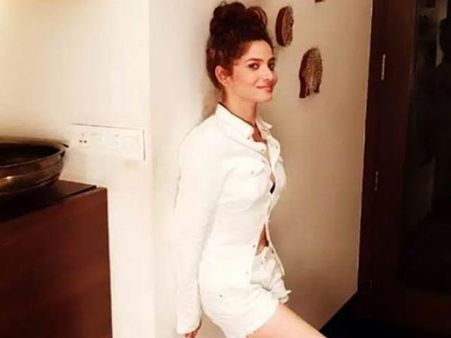 OMG..सुशांत- कृति का ब्रेकअप..अंकिता की LOVE LIFE में करोड़पति की एंट्री